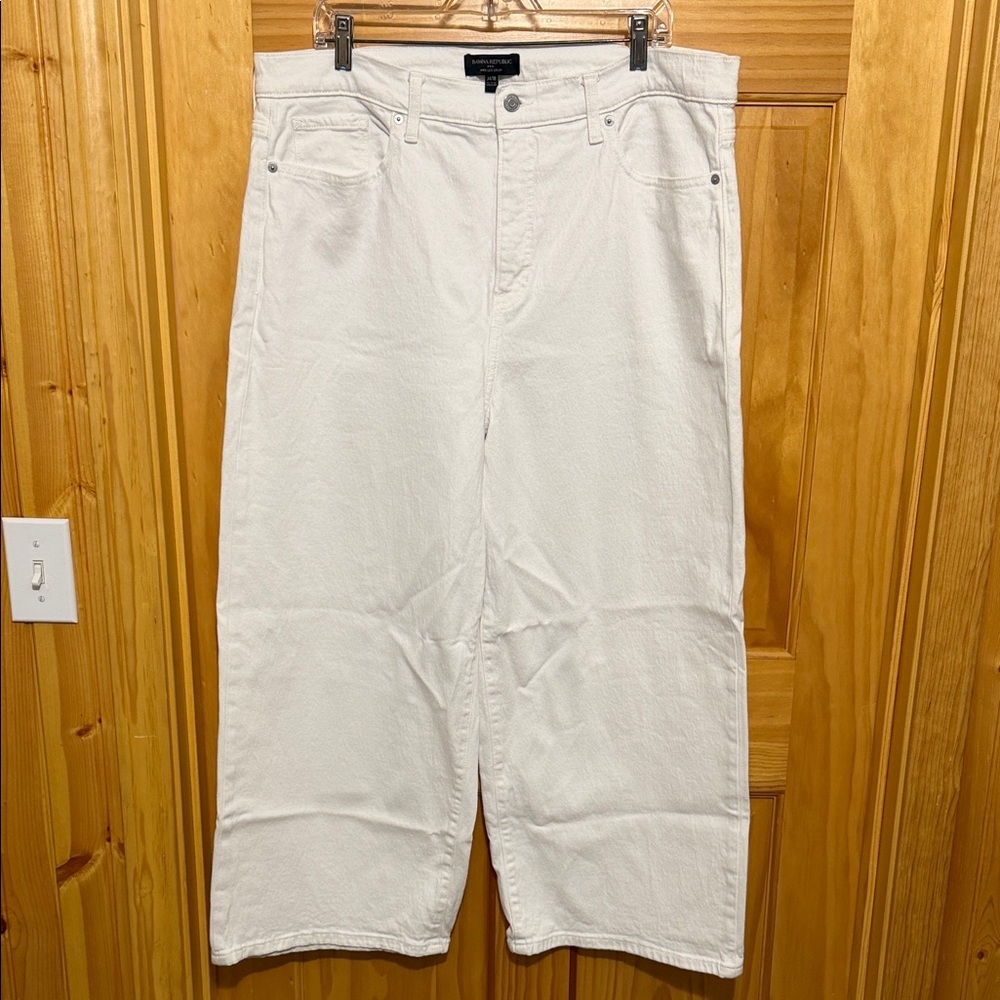 Banana Republic White Wide-Leg Crop Jeans, Size 34/18.